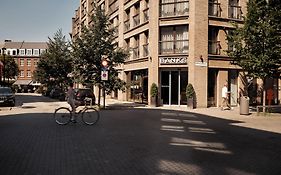 Hotel Banks